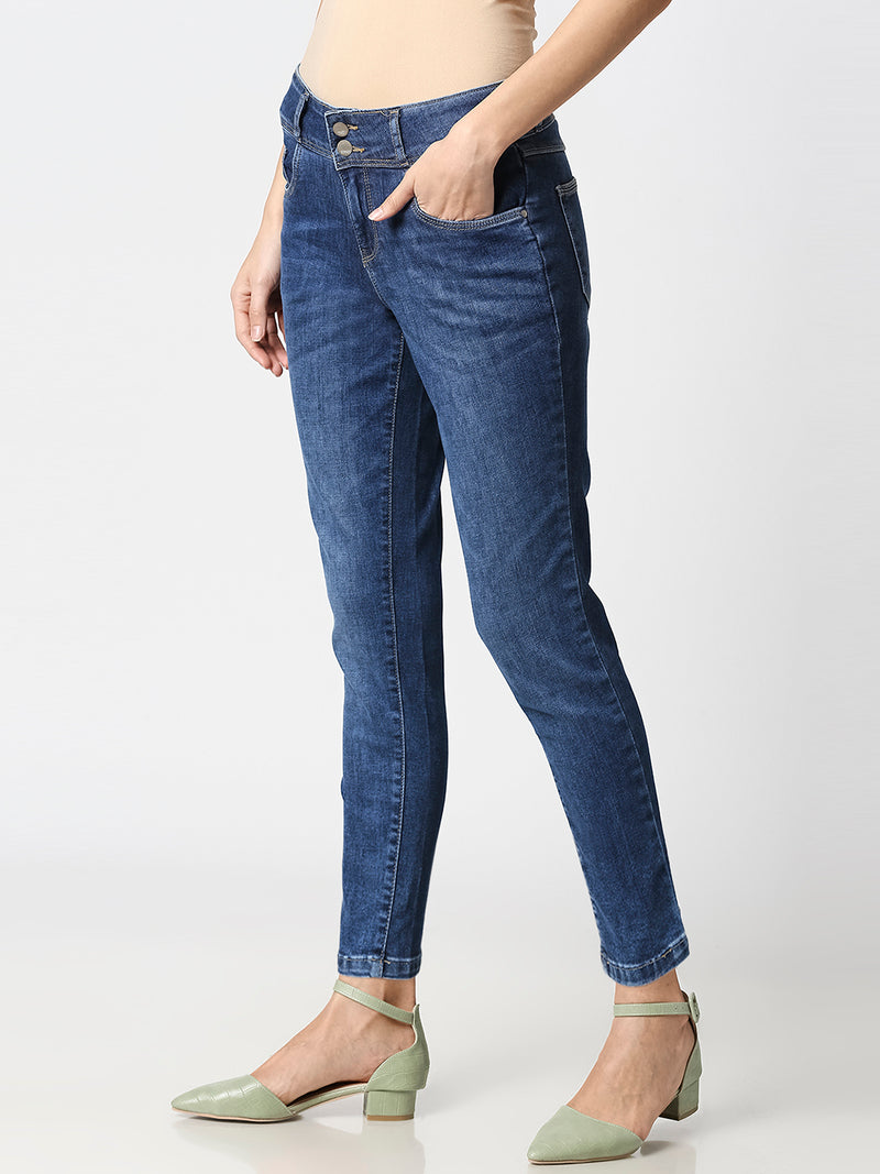 K4095 Mid Rise Cropped Flare Jeans