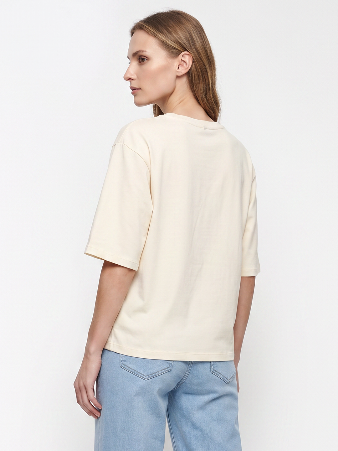Women Ivory Graphic Crop Tees