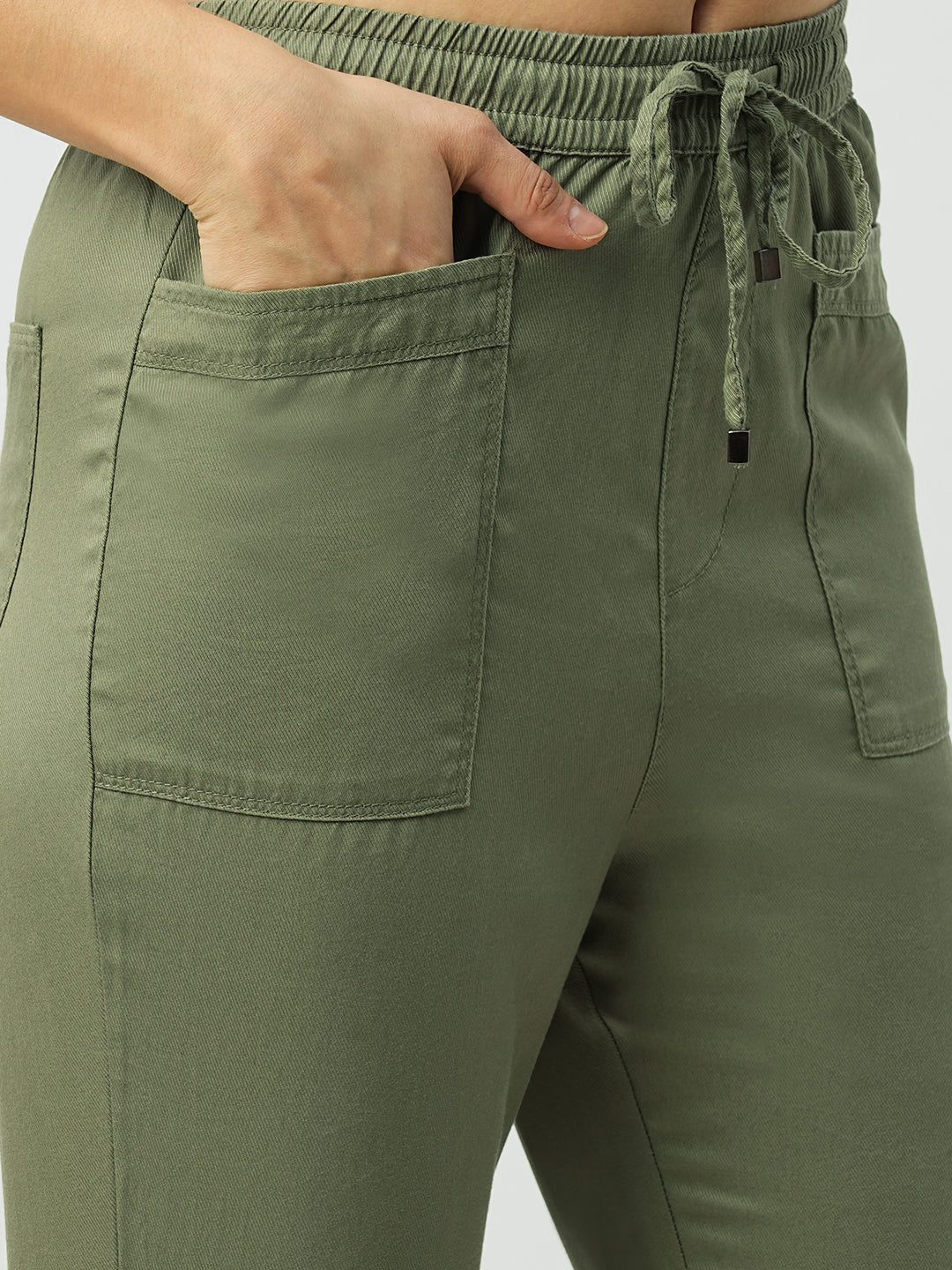 Women High-Rise Comfort Fit Jogger