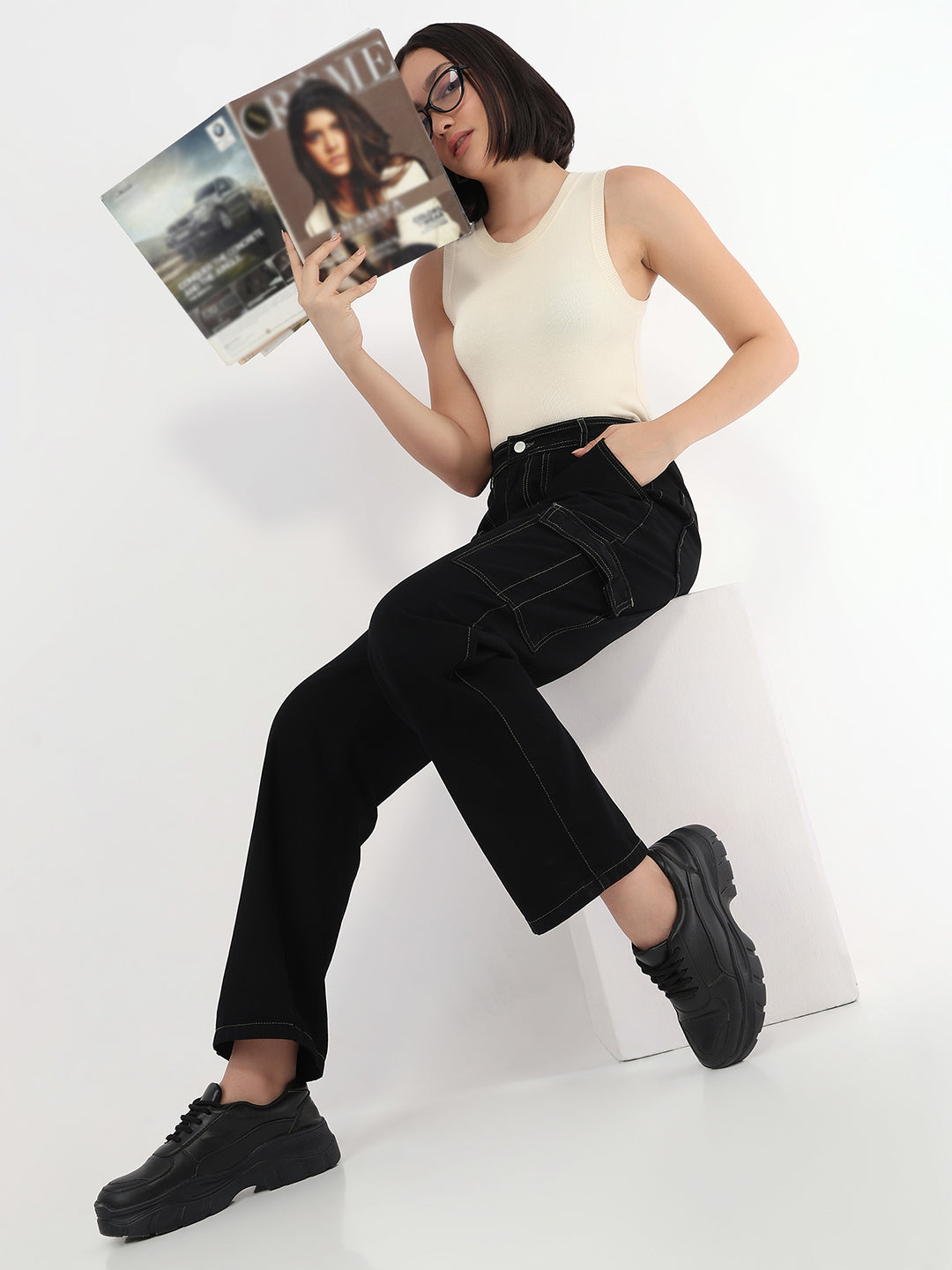 Women Black Mid-Rise Cargo