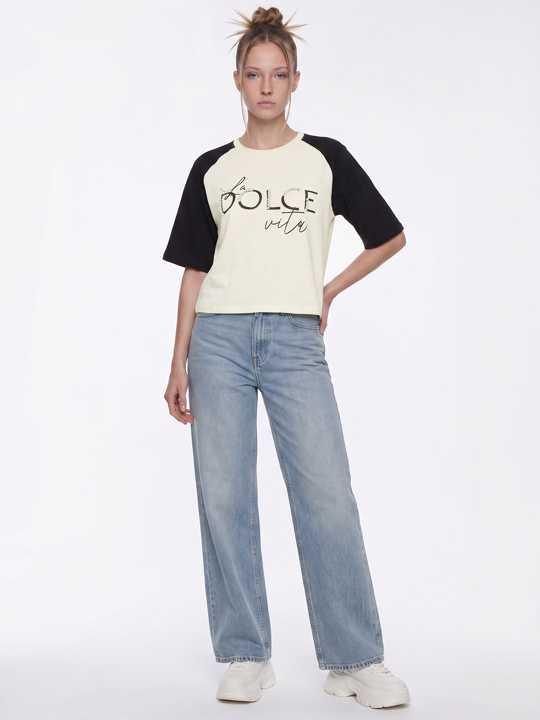 Ivory/Black Graphic Crop Tees