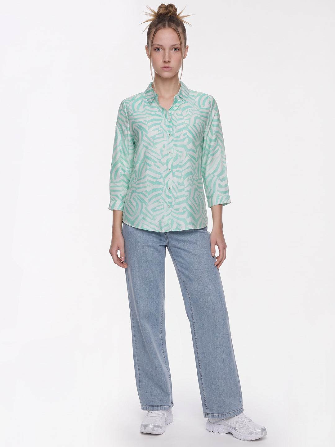 Mint/White Shirt
