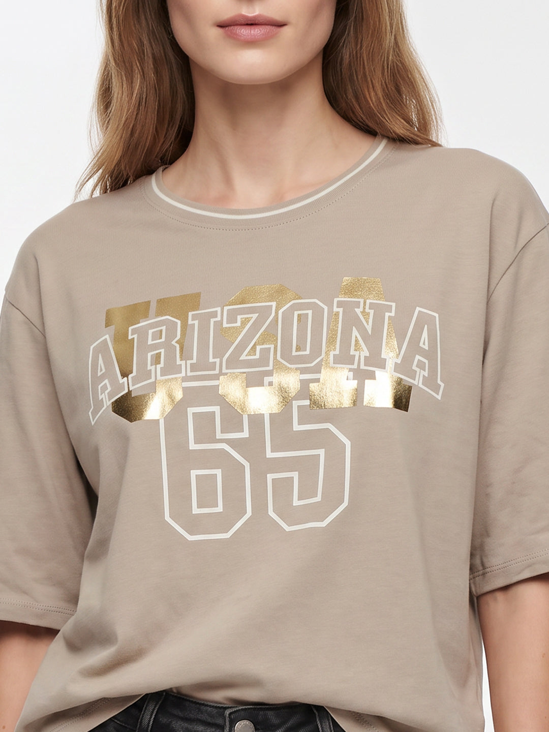 Women Light Oyester Graphic Genz Tees
