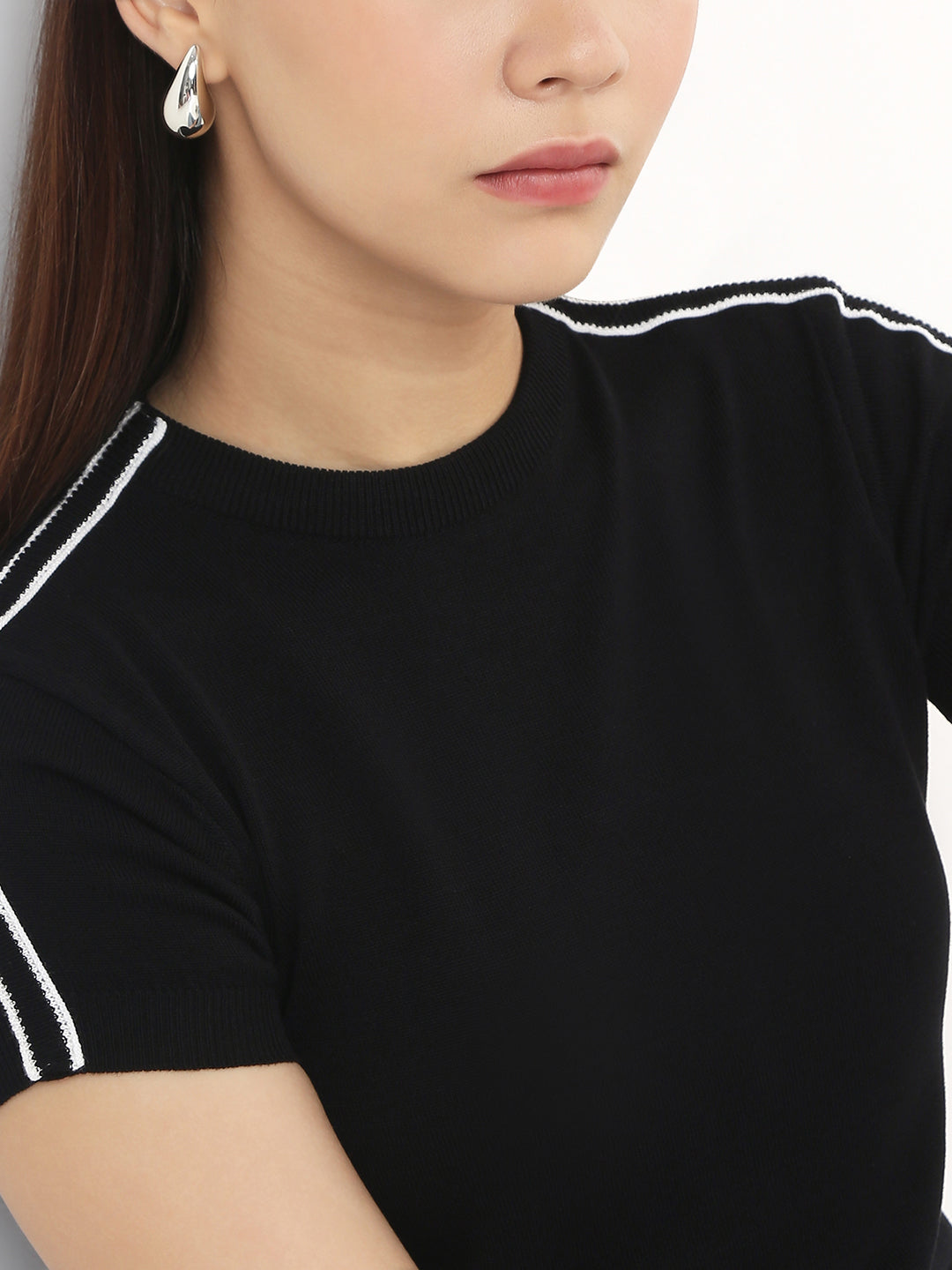 Women Black Slim Flat Knit