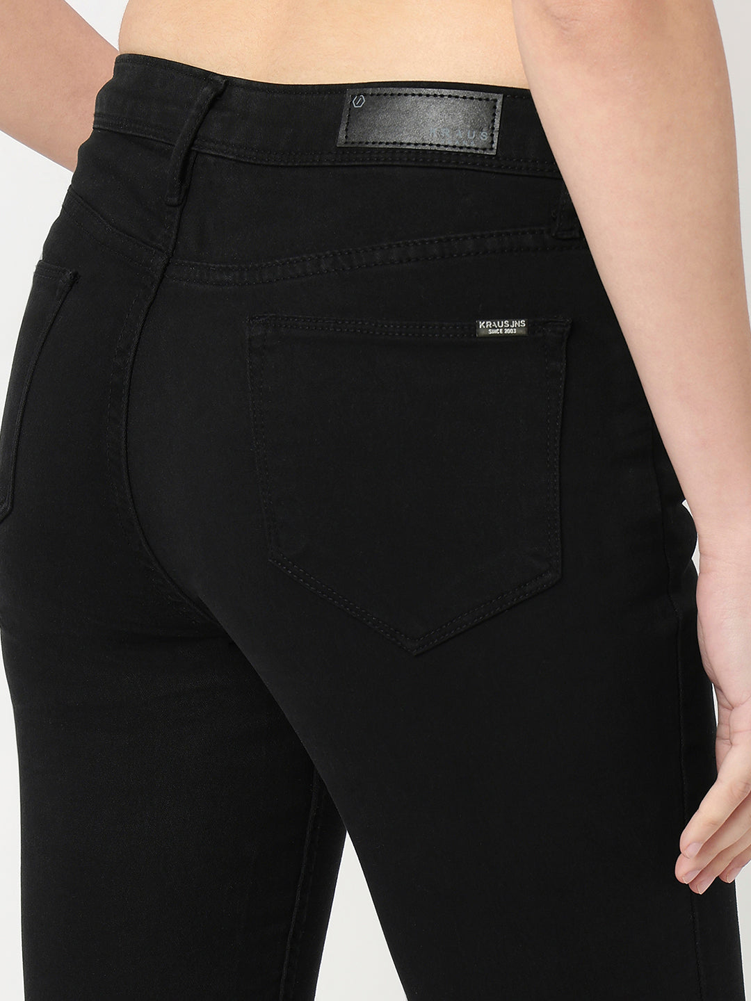 Women Black Mid-Rise Capri