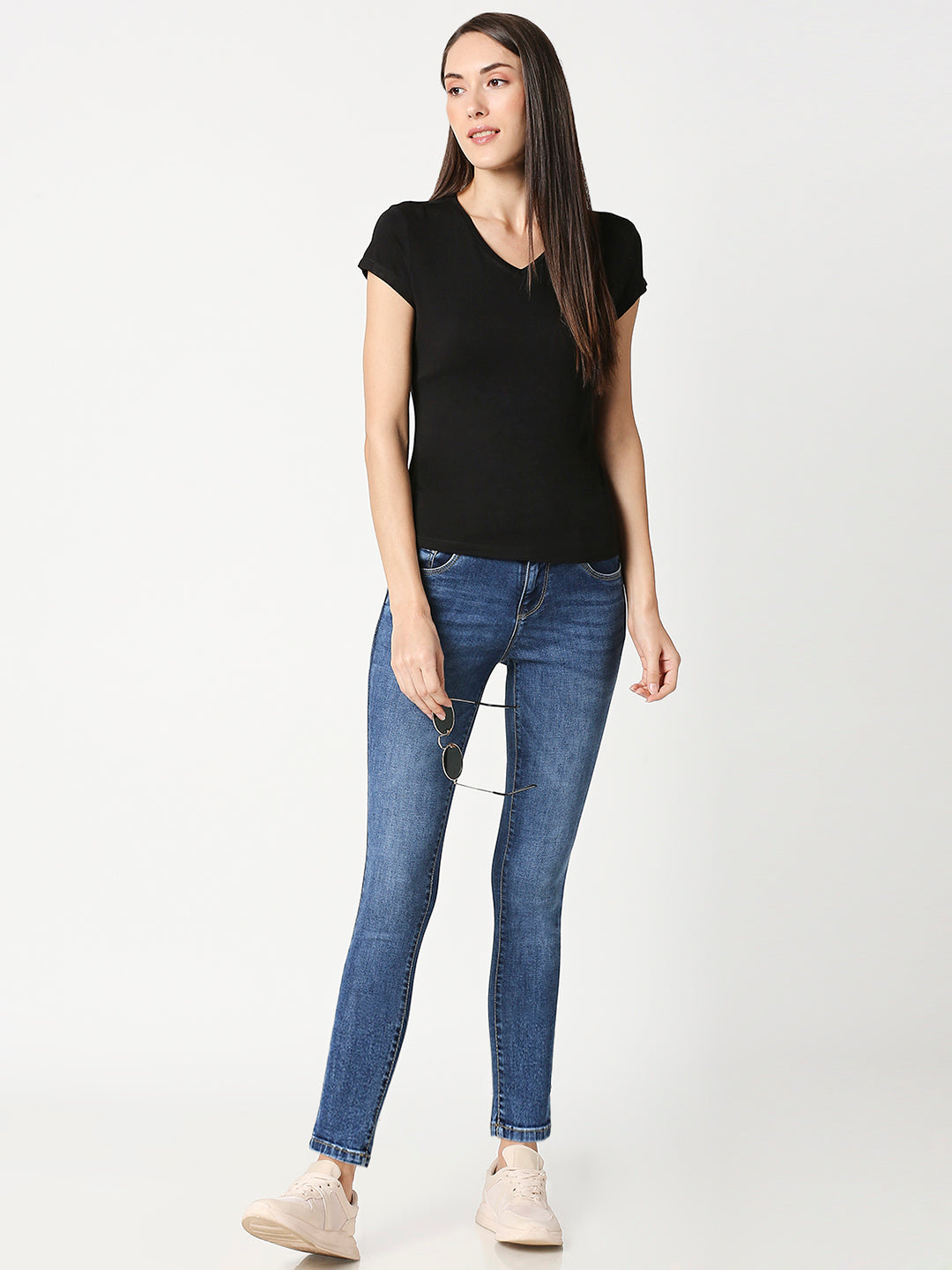 Women Blue Mid-Rise Skinny Crop Jeans