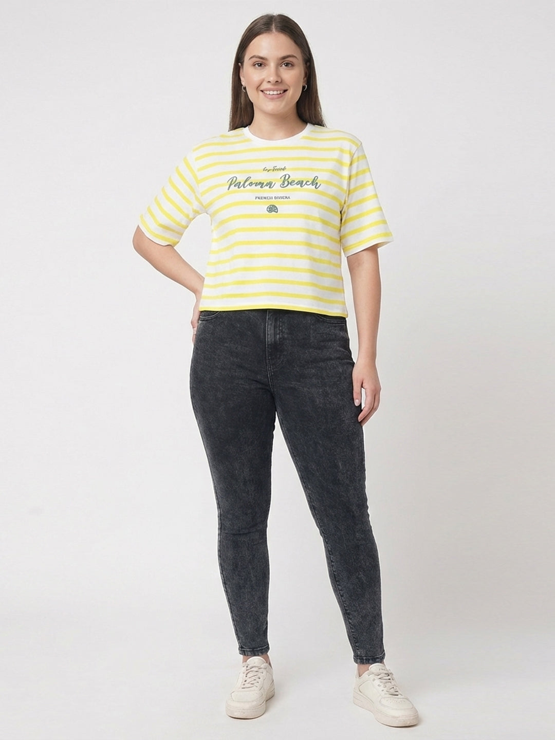 Women Carbon Black Mid-Rise Skinny Jeans