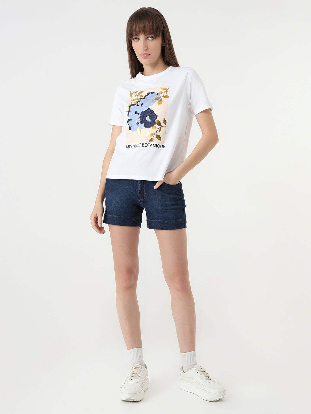Women White Slim Fit Graphic T-Shirt