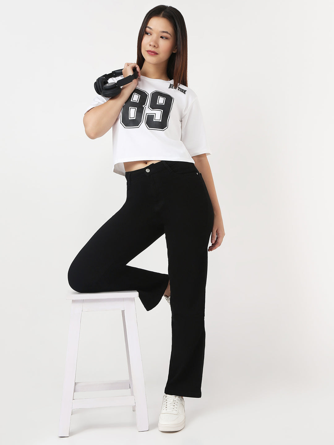 Women White Slim Crop Graphic T-Shirt