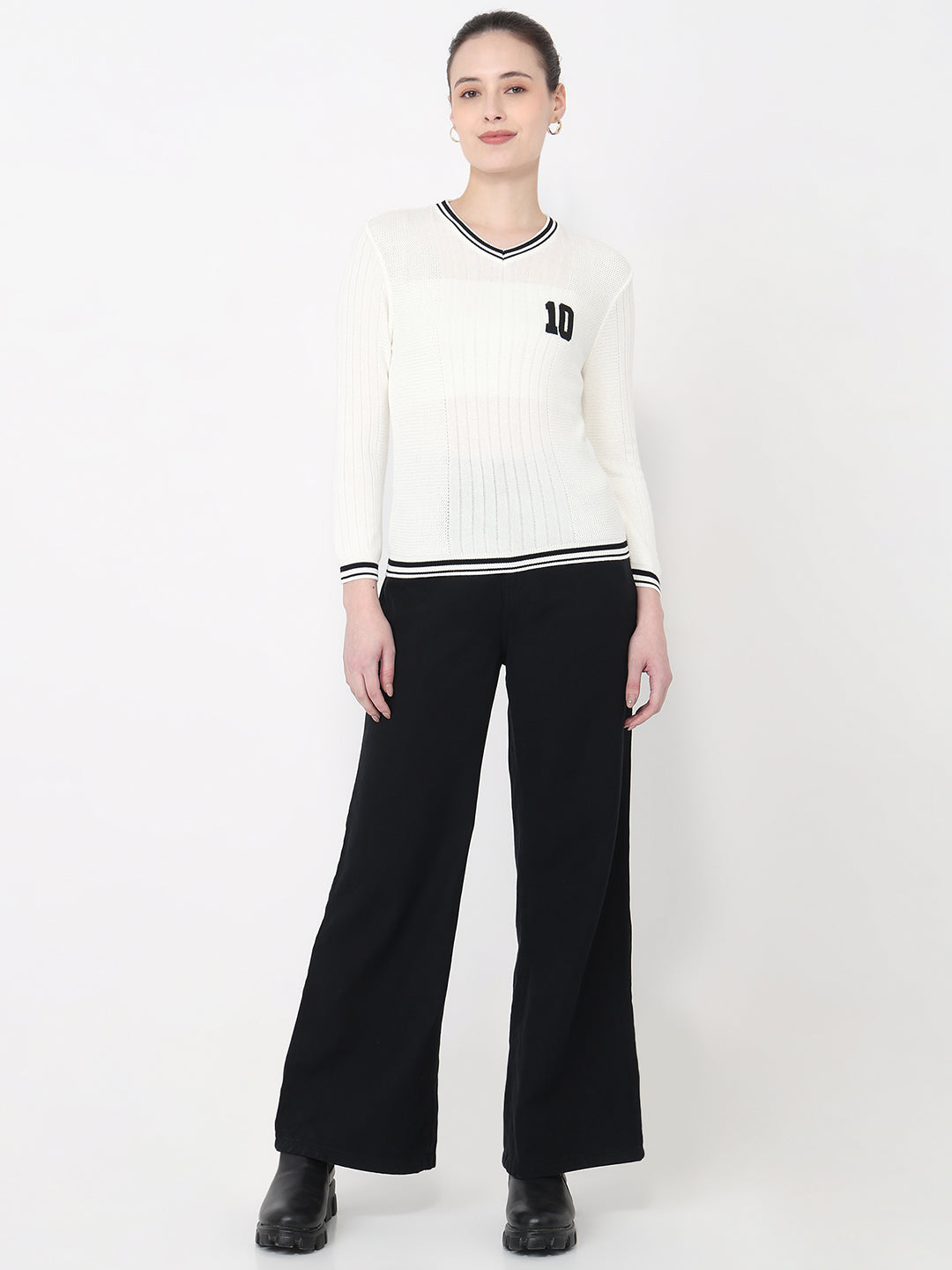 Women White Slim Fit Flat Knit