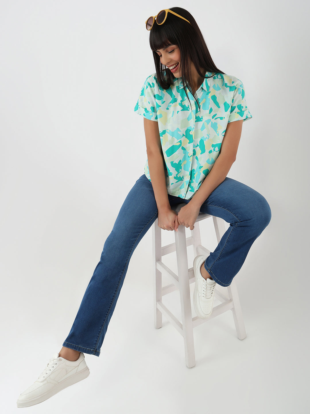 Women Marble Print Crop Shirt