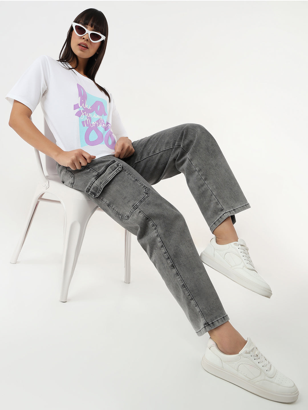 Women White Slim Crop Graphic T-Shirt