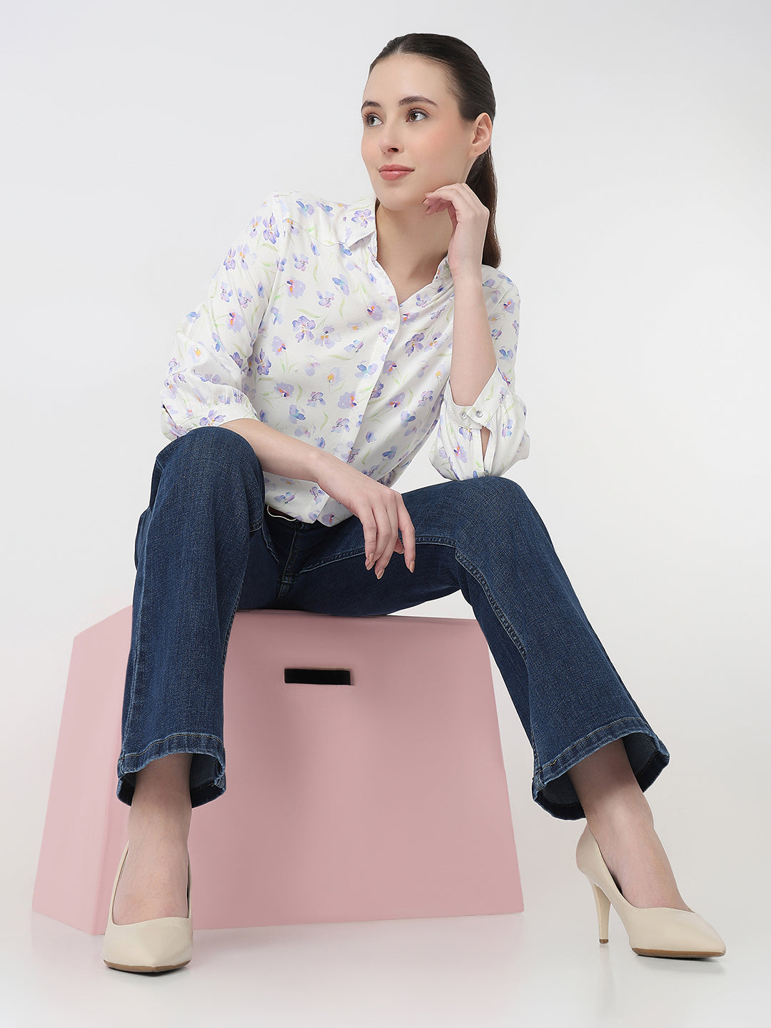Women Blue Floral Slim Fit Shirt
