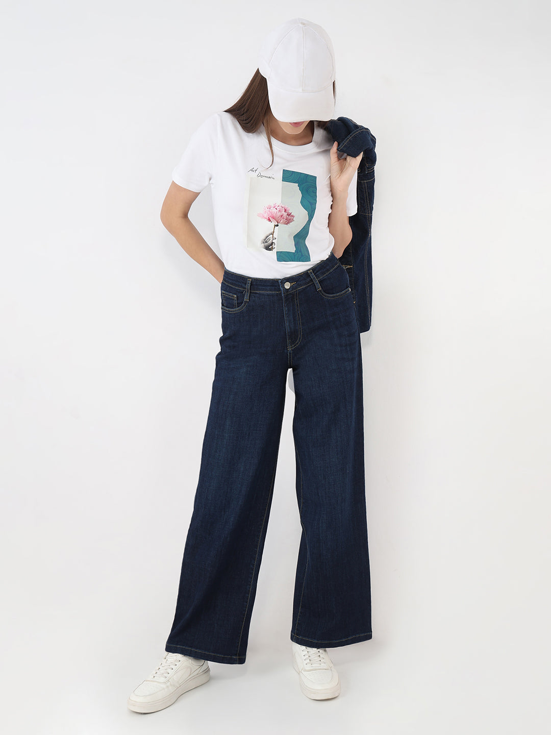 Women White Graphic Slim T-Shirt