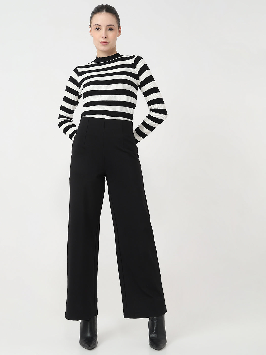 Women Black Wide Leg Treggings