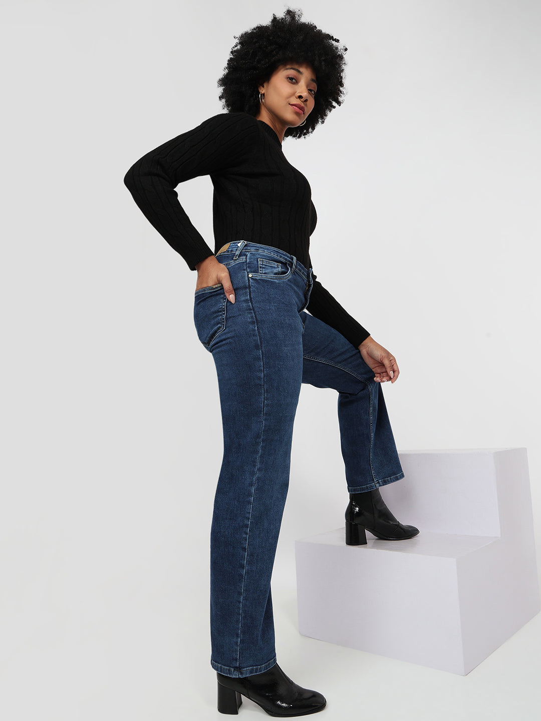 Women Blue High-Rise Straight Fit Jeans