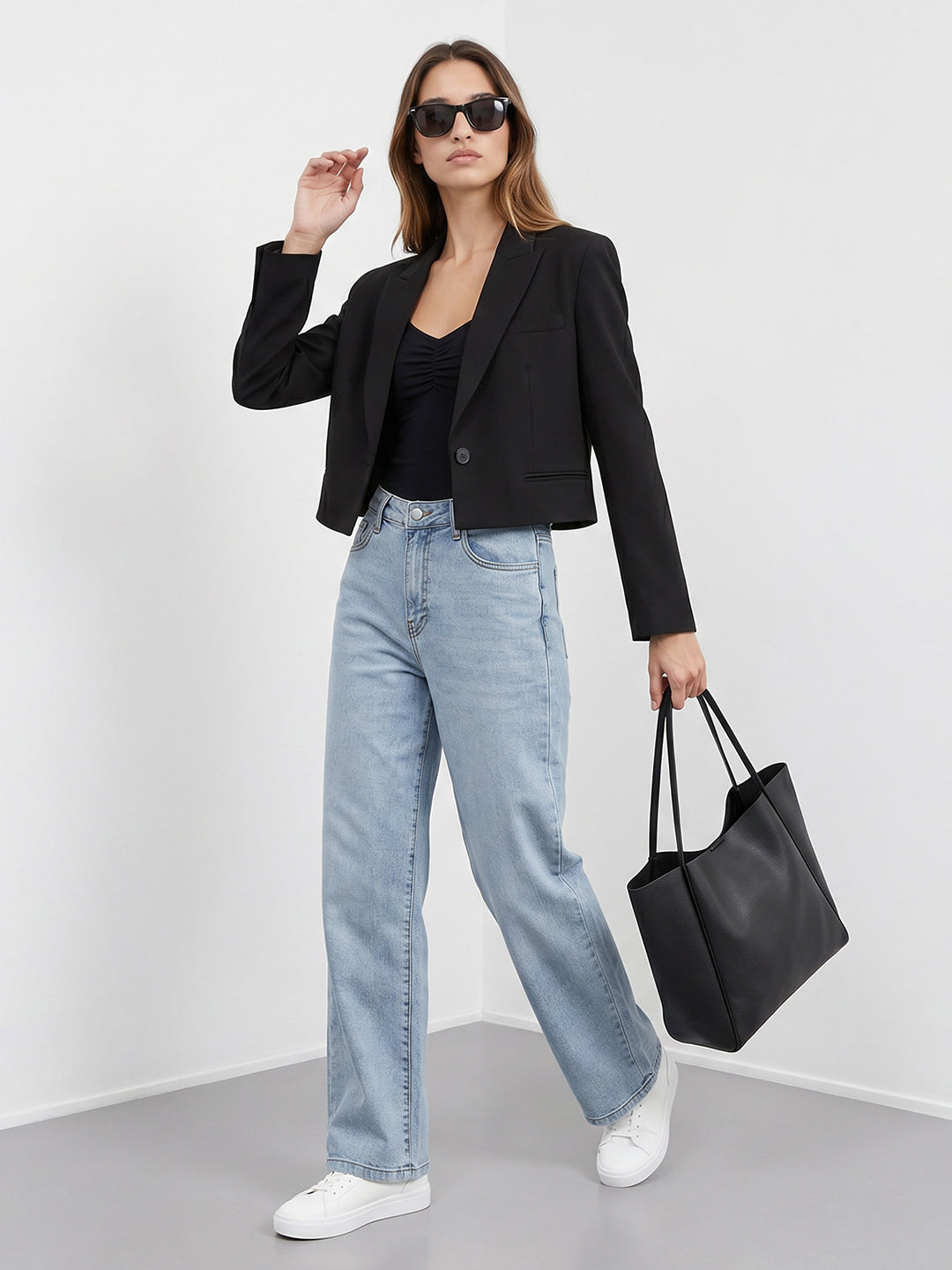 Women Light Blue High-Rise Crop Wide Leg Jeans