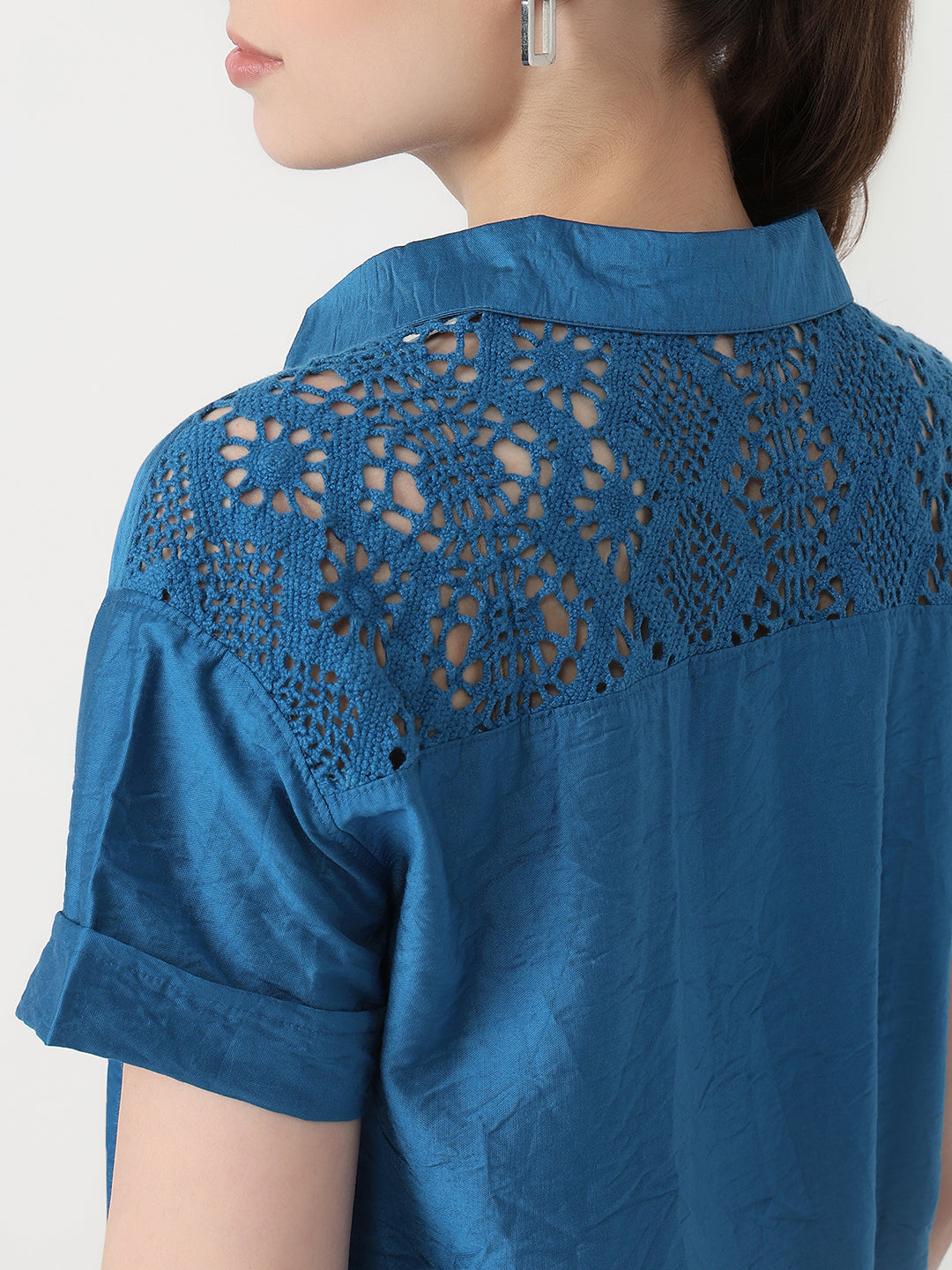 Women Star Sapphire Slim Fit Crop Shirt