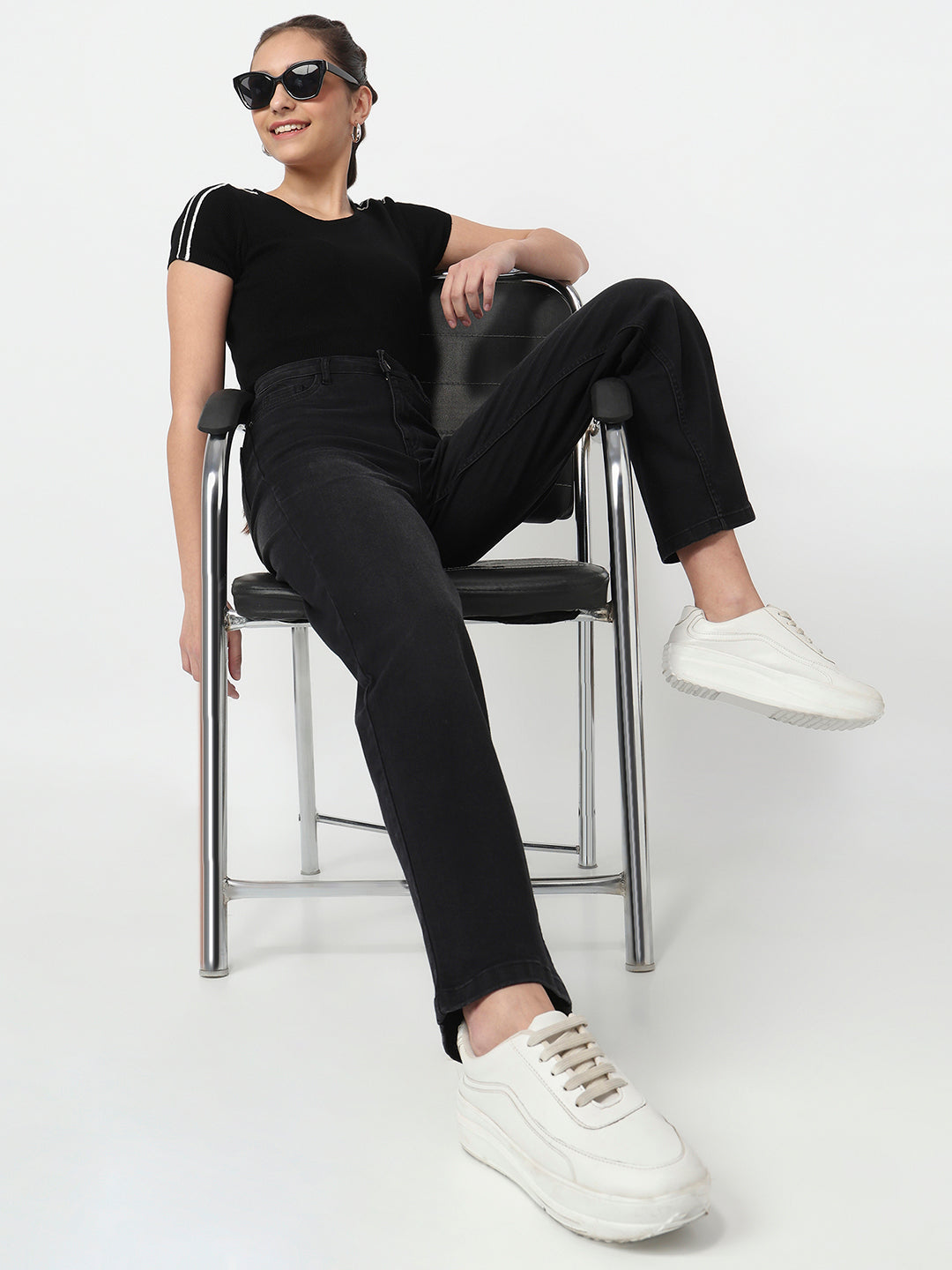 Women Charcoal High-Rise Straight Fit Jeans