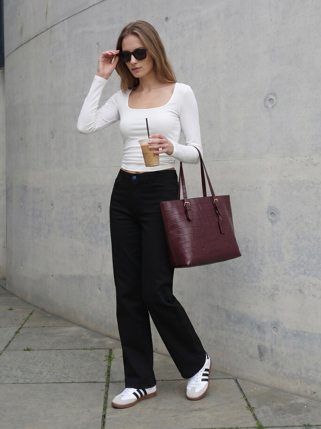 Women Black High-Rise Baggy Jeans