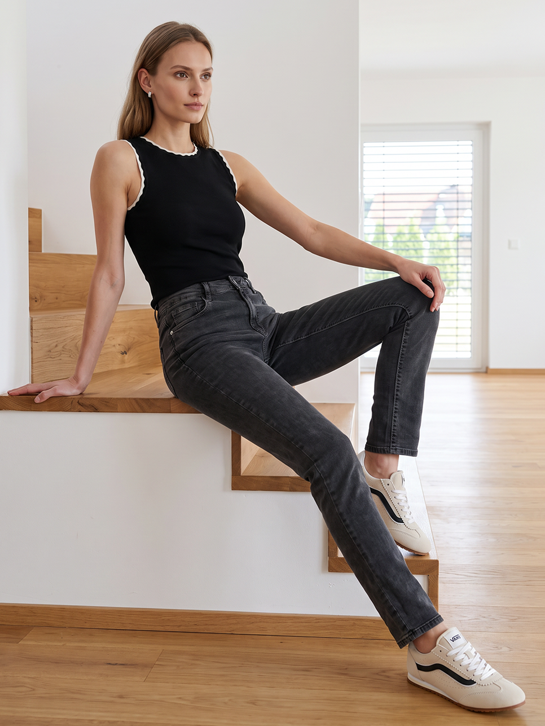 Women Grey High-Rise Flare Jeans