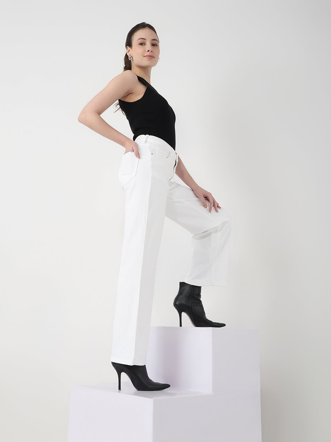 Women White High-Rise Straight Jeans