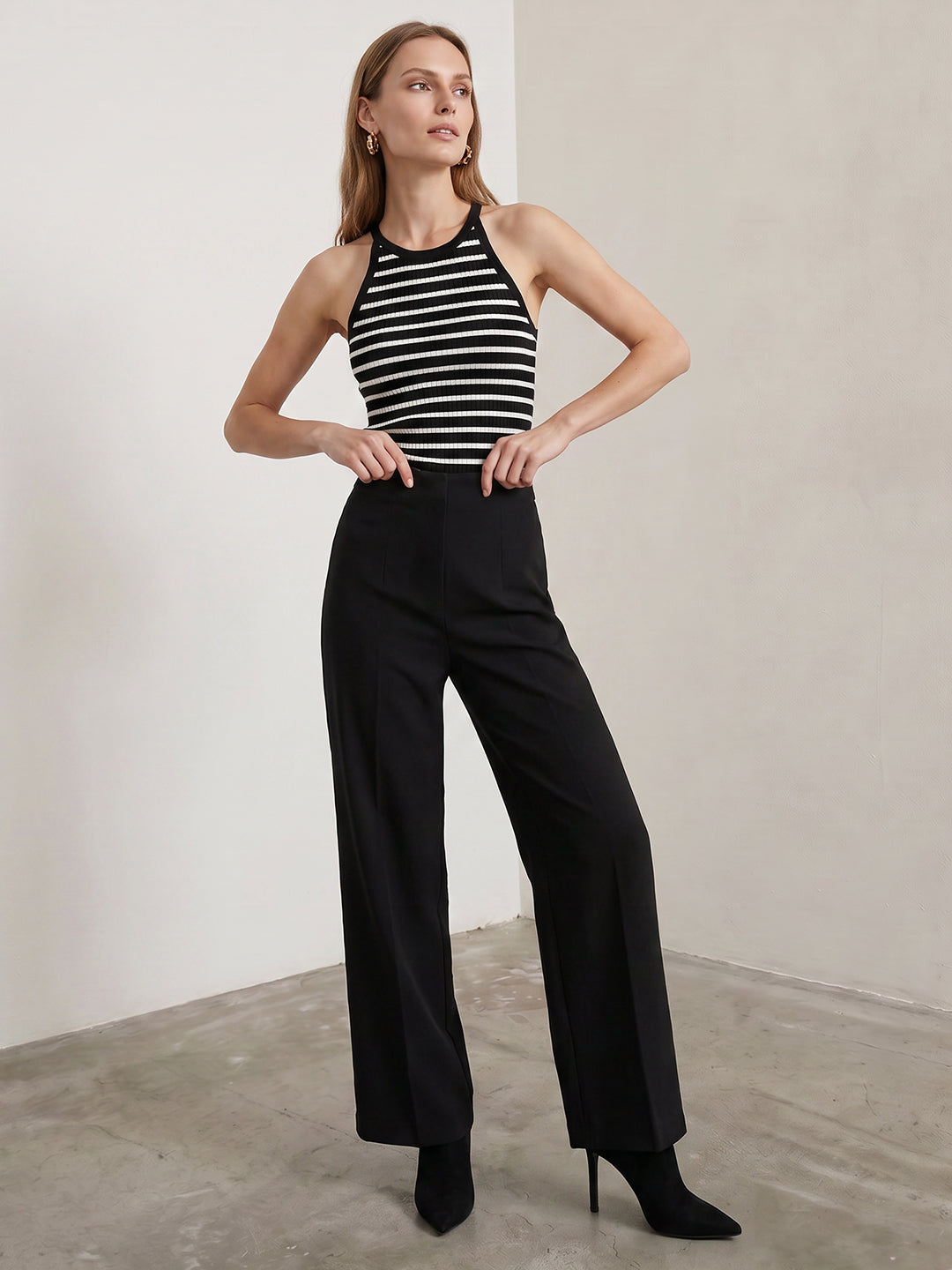 Women Black Super Wide Leg Treggings