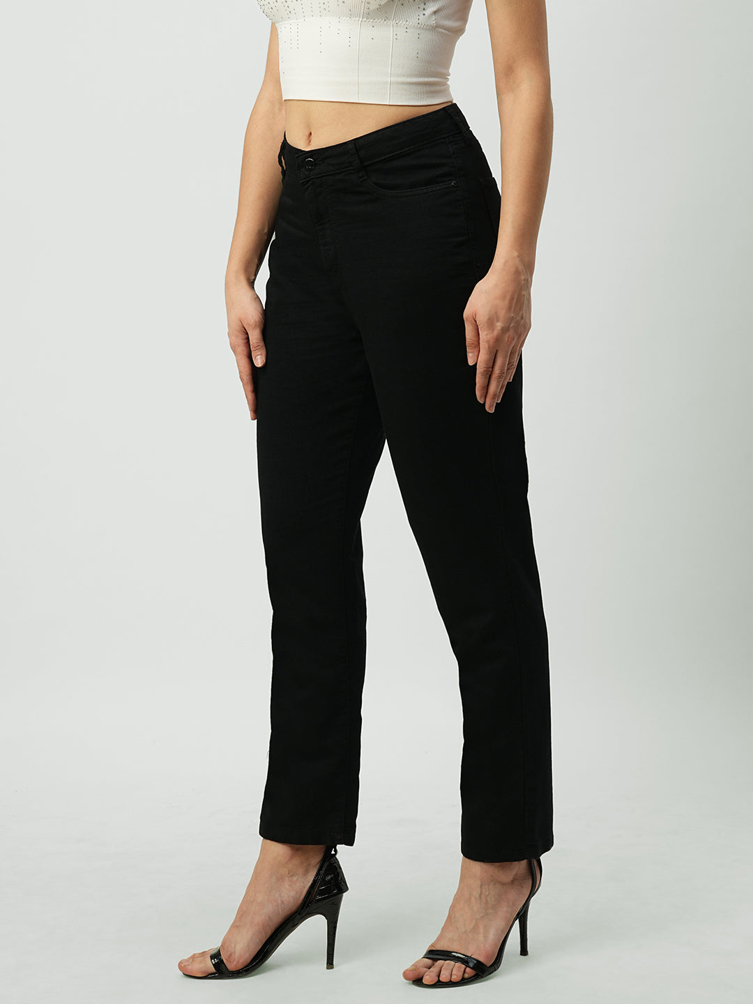 Women High-Rise Straight Fit Jeans