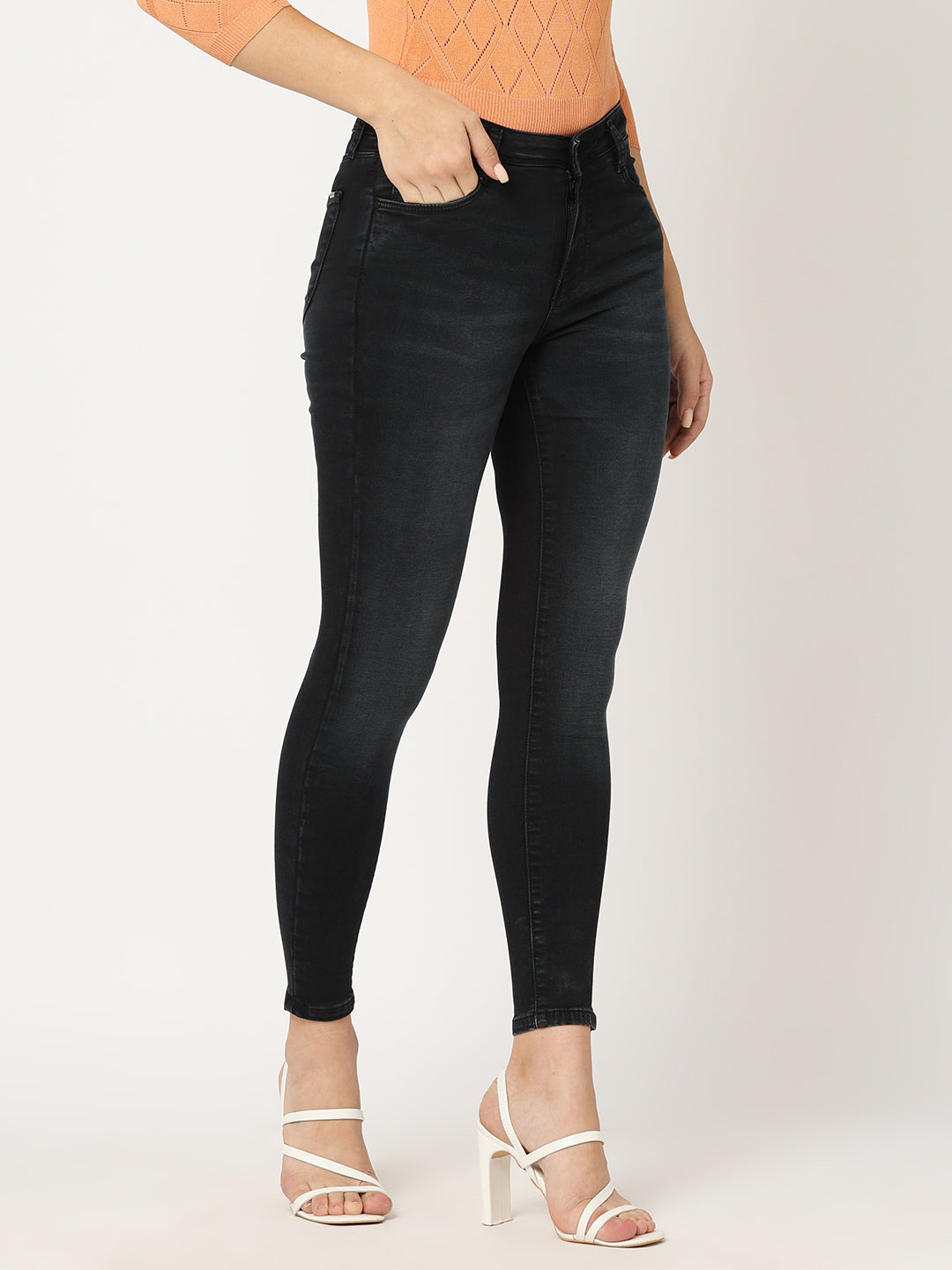 Women Carbon Black High-Rise Skinny Jeans