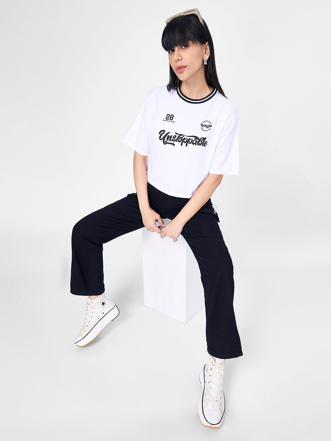 Women White Slim Fit Graphic Crop Tees