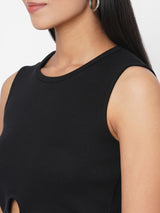 Women Black Solid Sleevless Tops