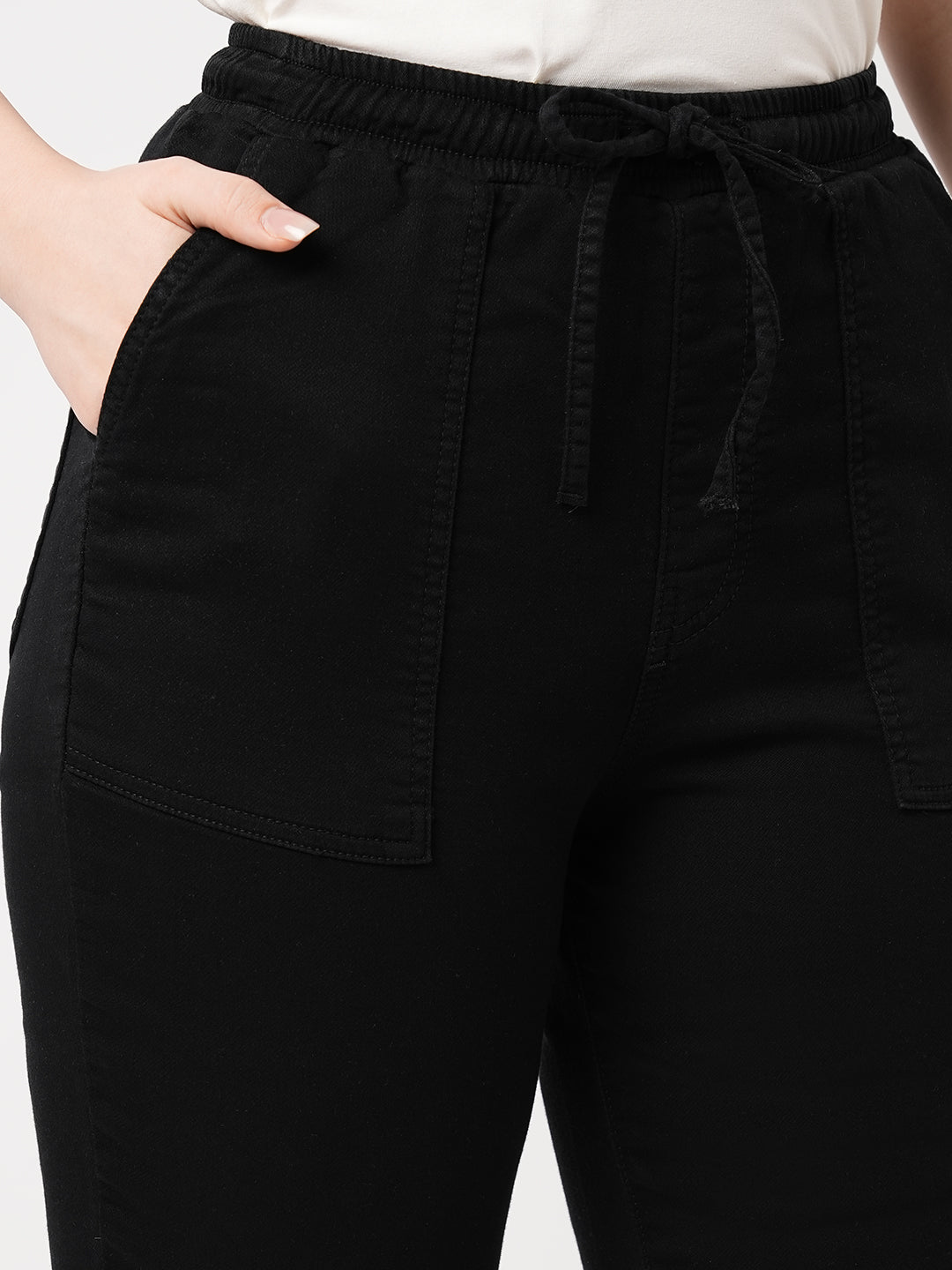 Women Black Mid-Rise Jogger