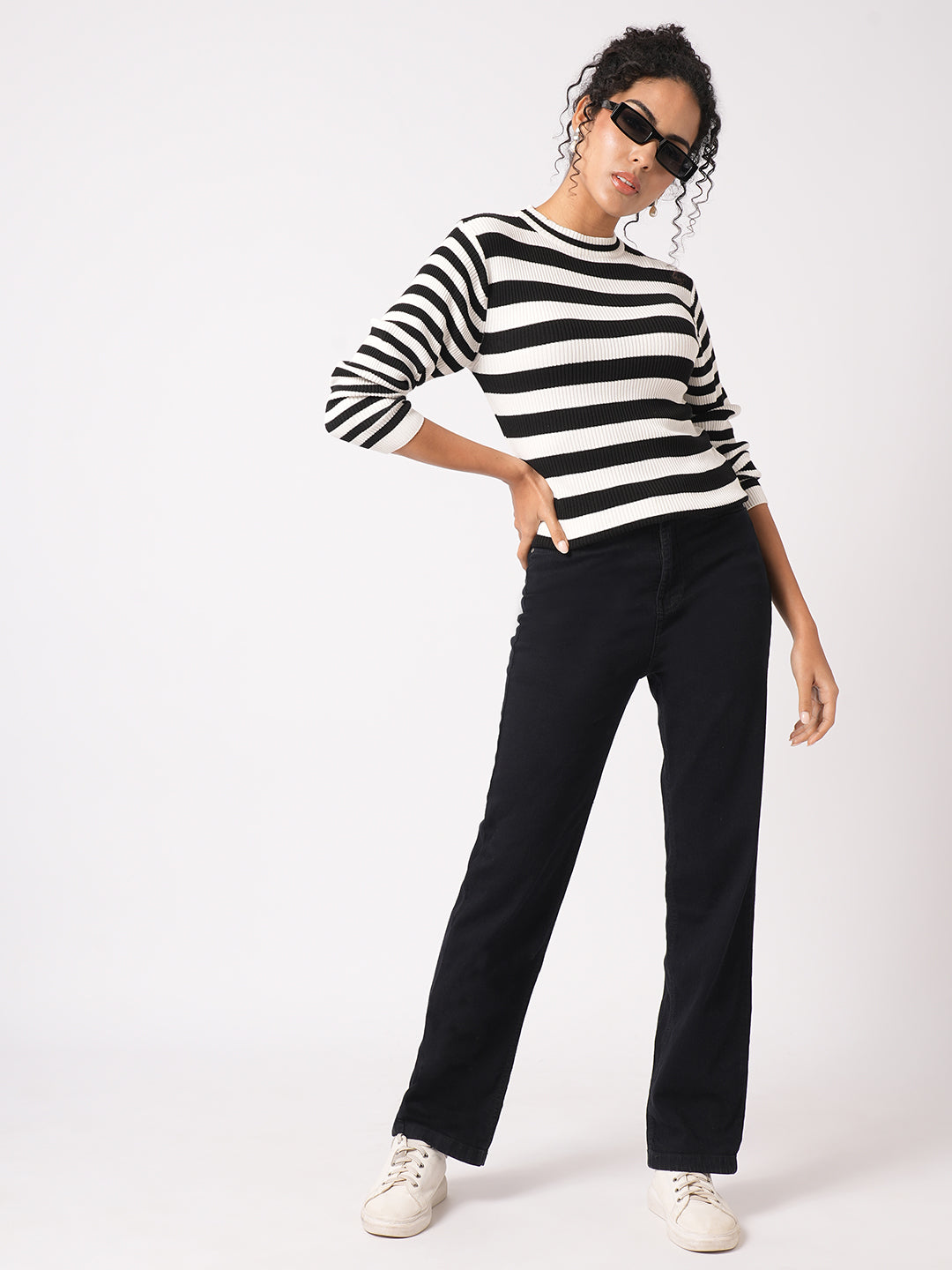 Women Black/White Flat Knit