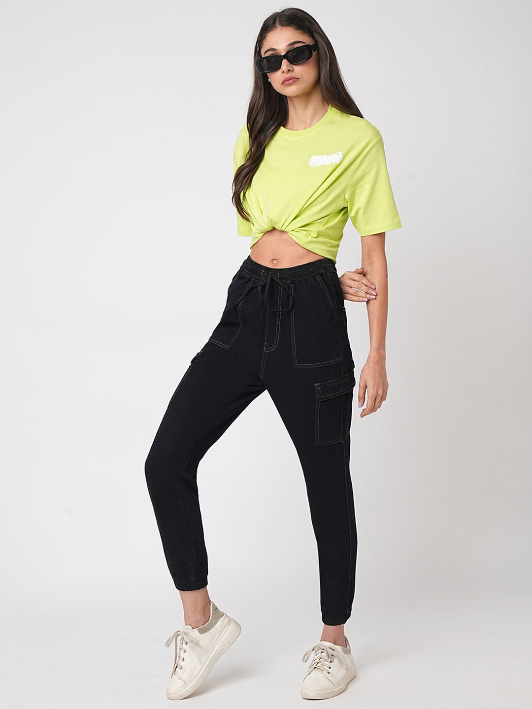 Women Black Mid-Rise Cargo Jogger