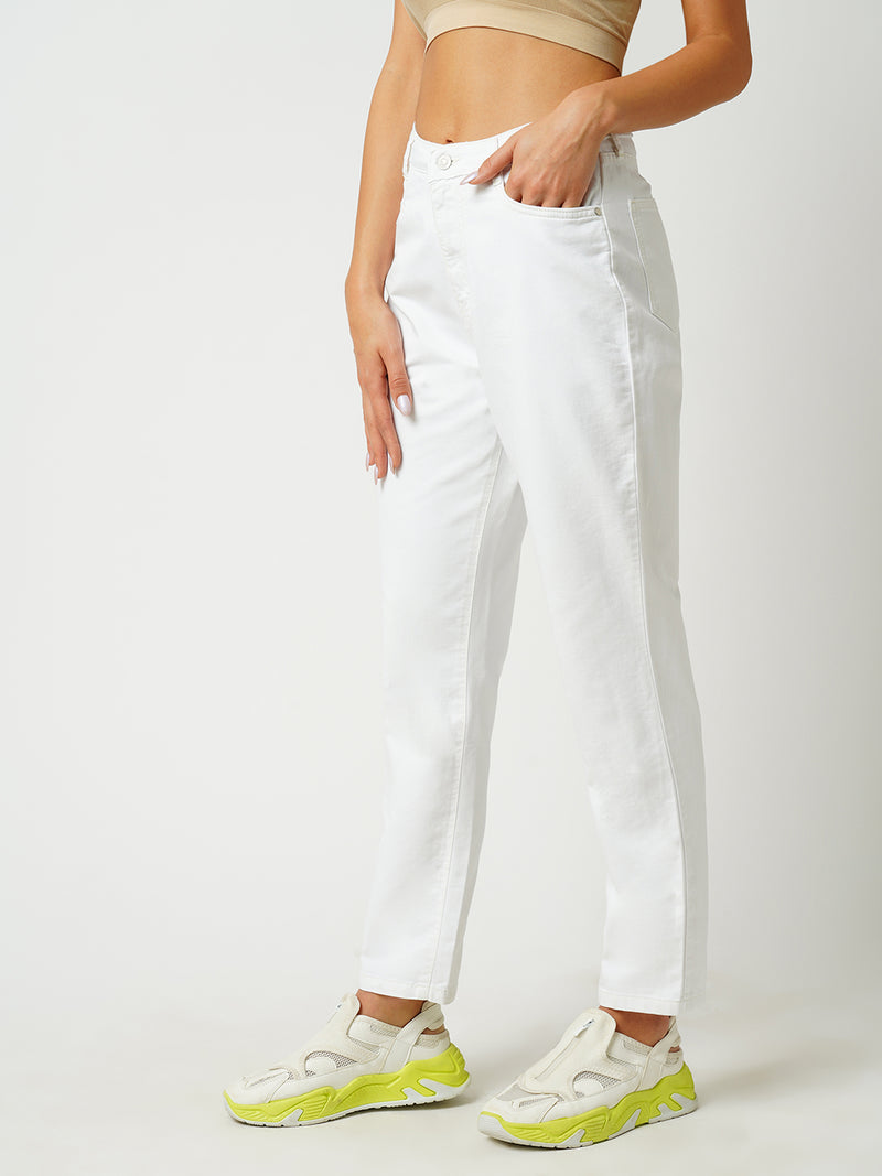 Women White High Rise Straight Fit Jeans