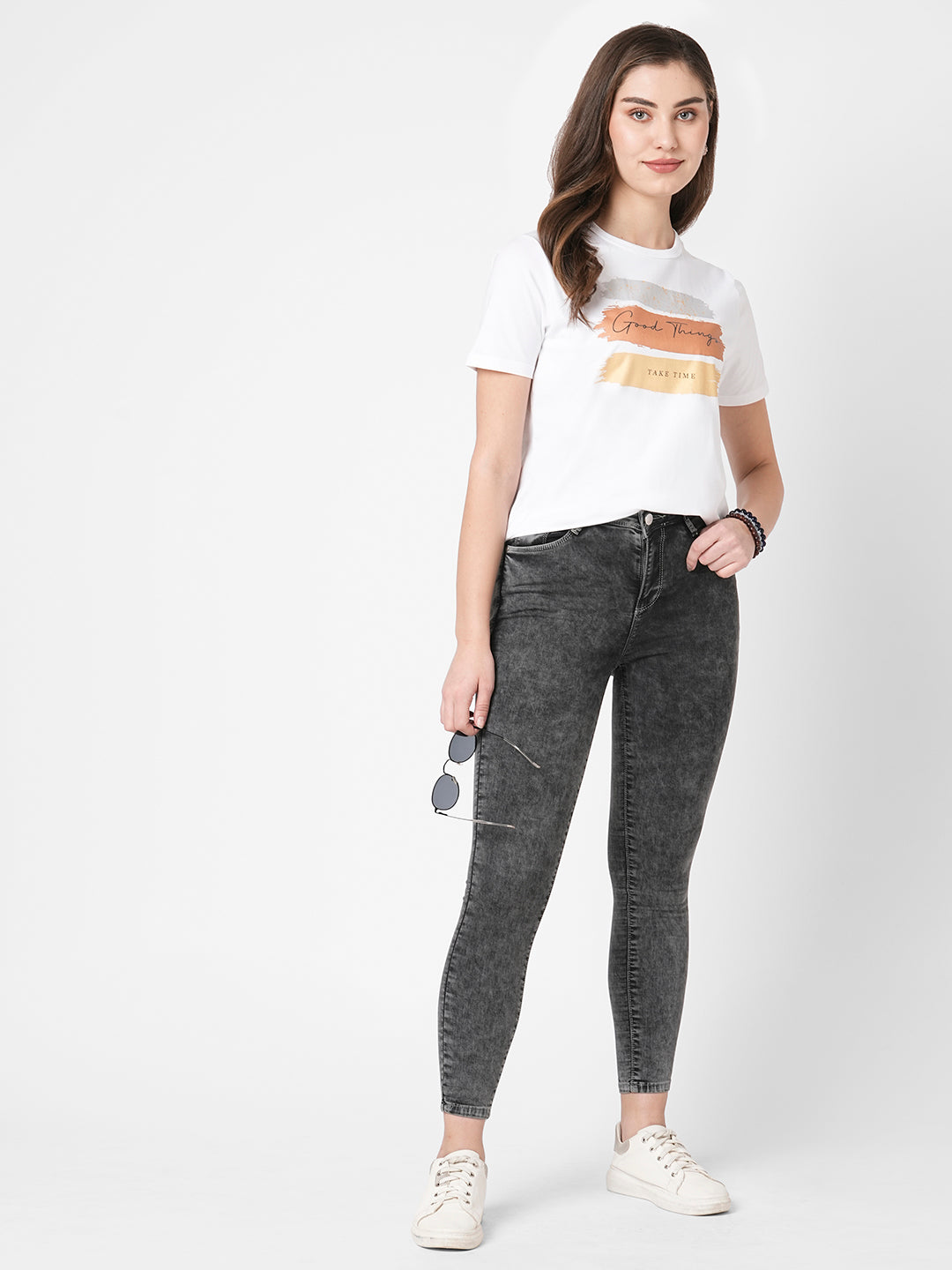 Women Slim Fit Boxy Graphic Tees