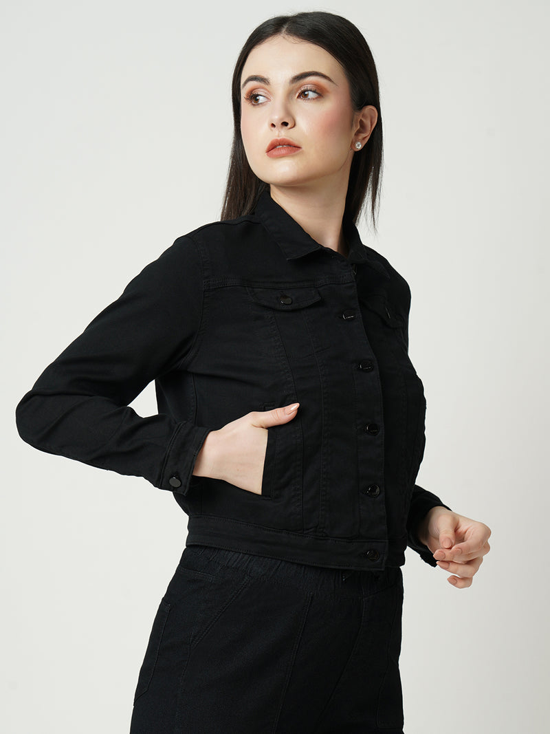 Women Black Solid Full Length Jackets & Shrugs