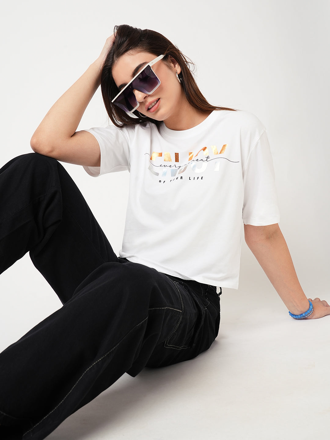 Women White Graphic Tees