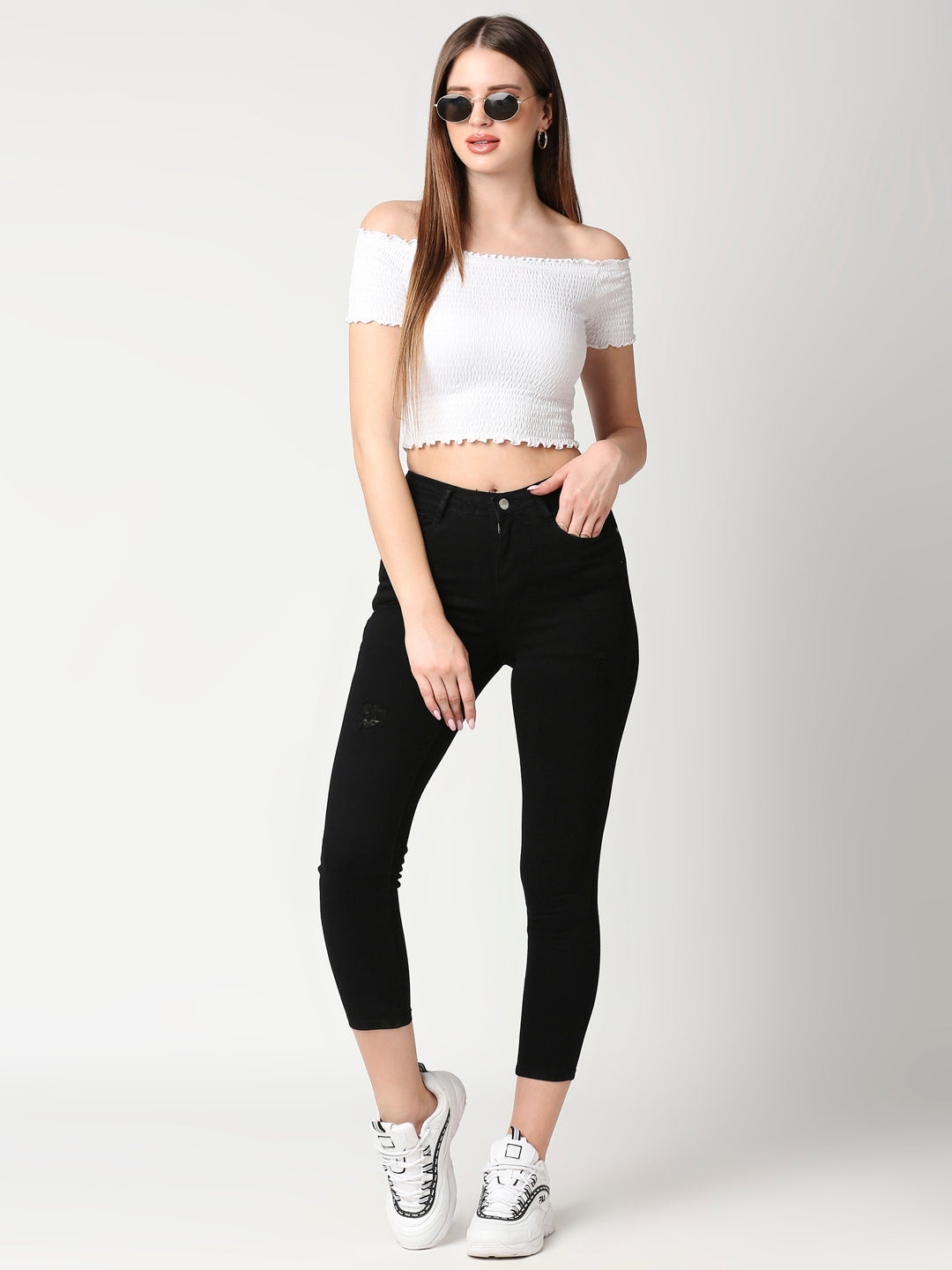 Women Black Mid-Rise Skinny Crop Jeans