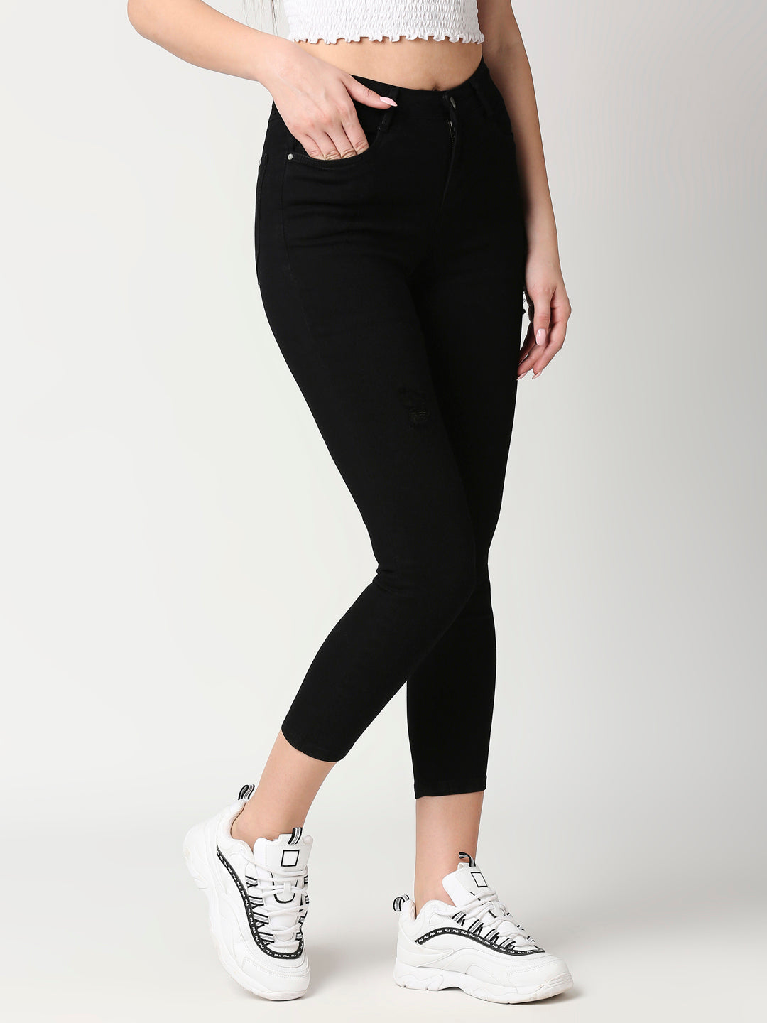 Women Black Mid-Rise Skinny Crop Jeans