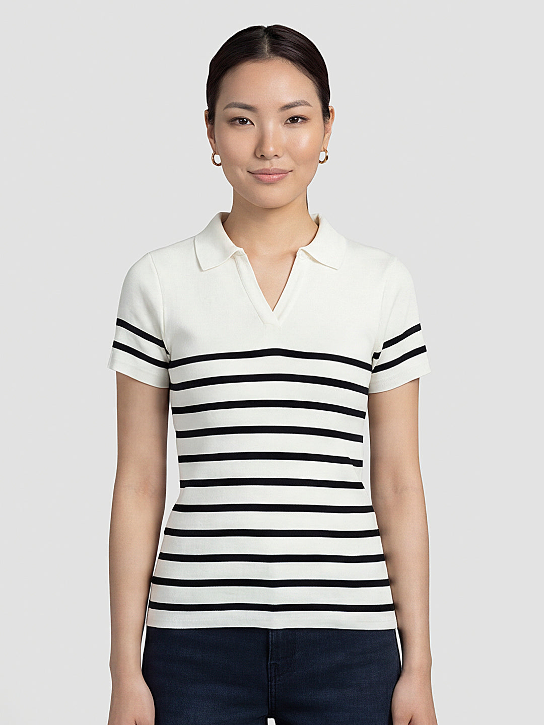 Women White/Black Flat Knit