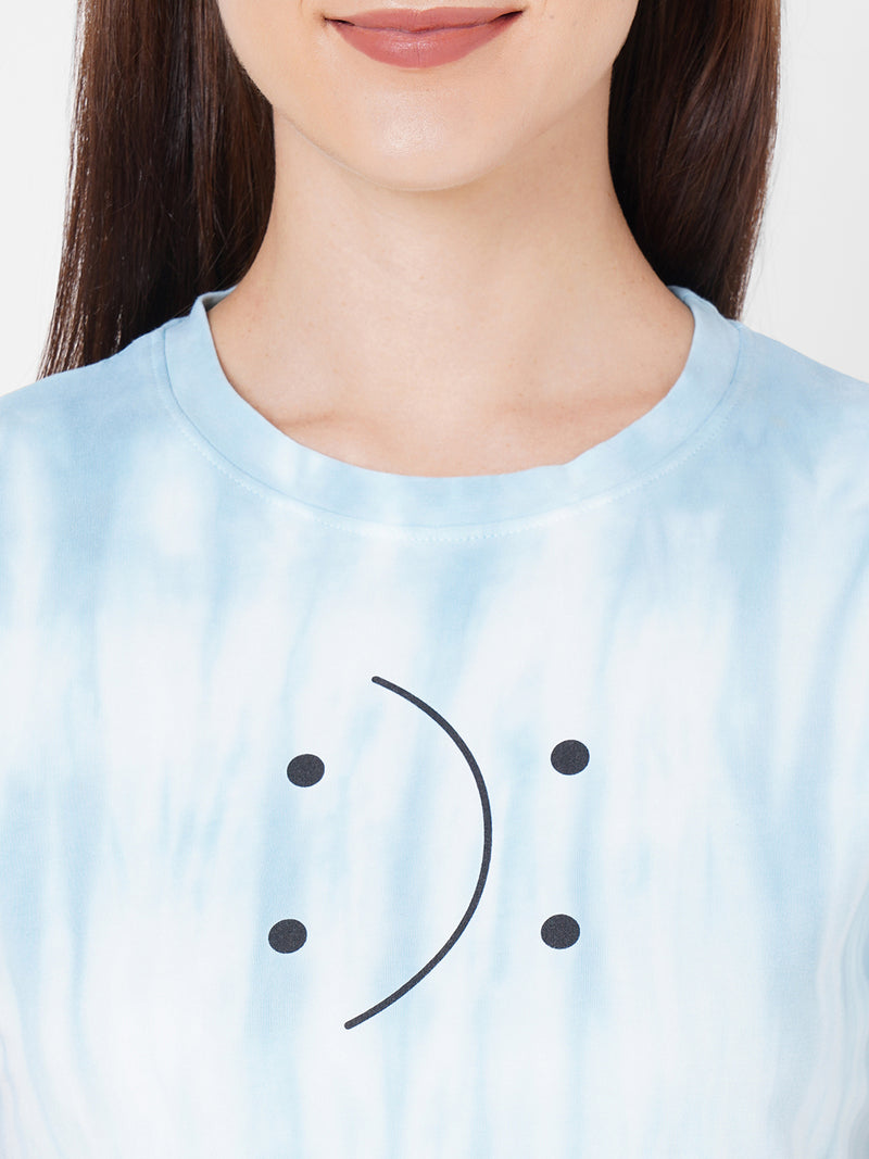 Women Blue Tie & Dye Crop Chest Printed T-Shirt