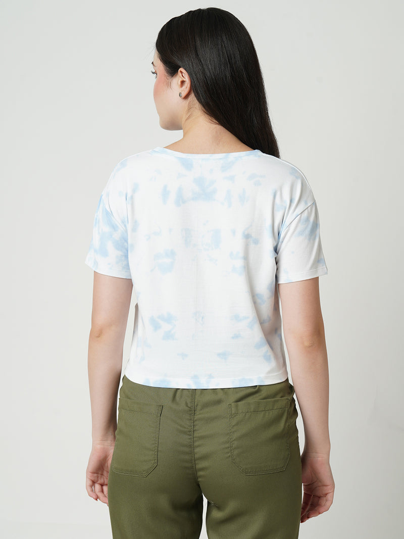 Women Sky Tie & Dye Chest Printed Crop Tshirt