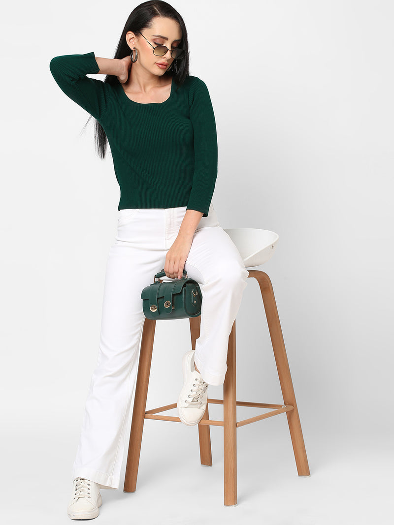 Women Green Solid Flat Knit Sweater