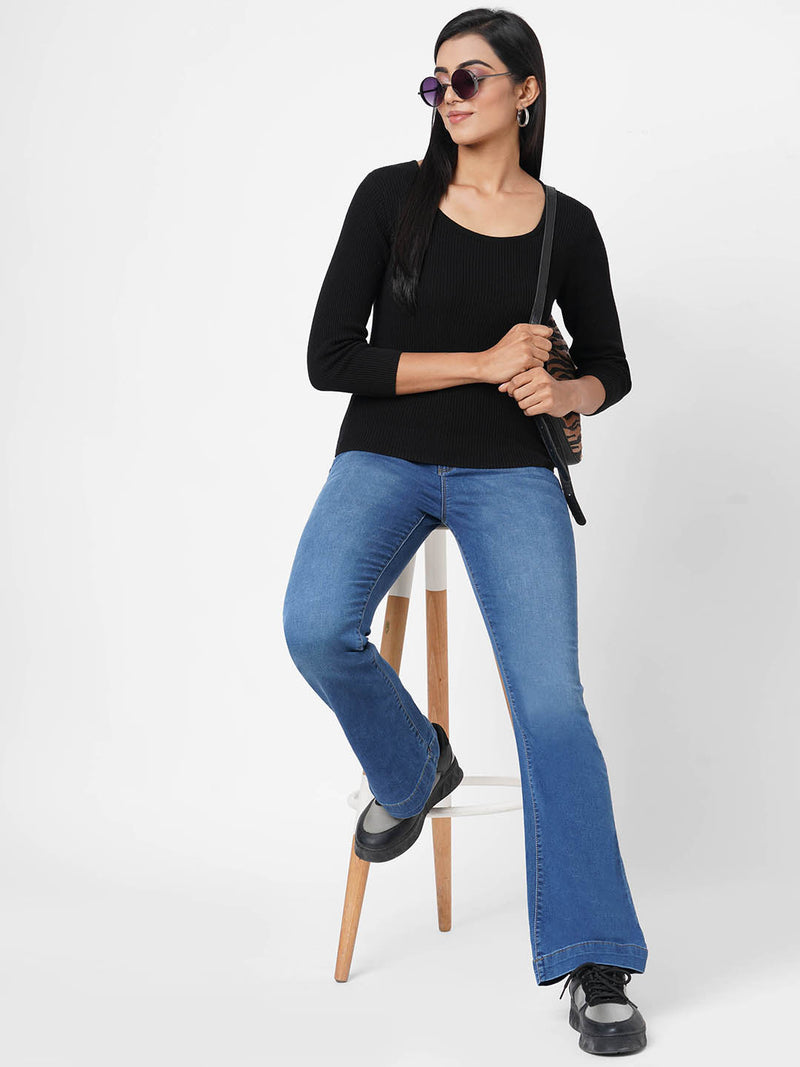 Women Black Solid Flat Knit Sweater