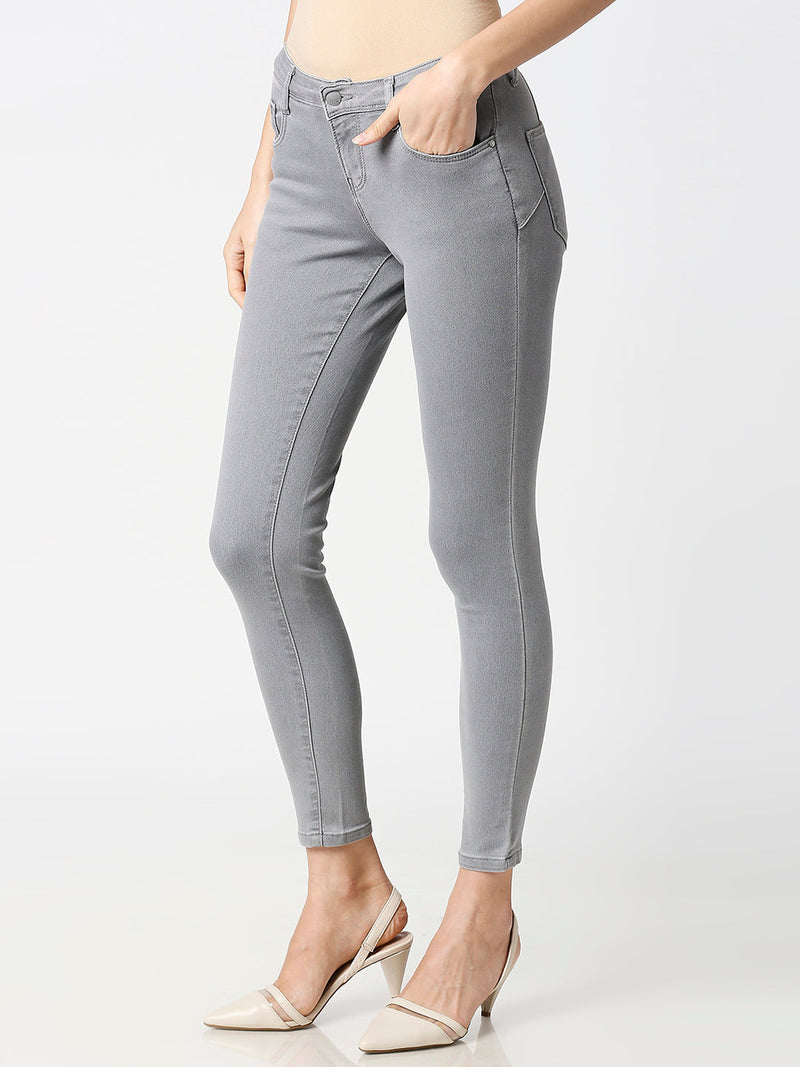 K4068 Mid-Rise Push Up Super Skinny Jeans - Grey